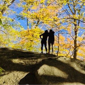 Meet your Posher, Bayj